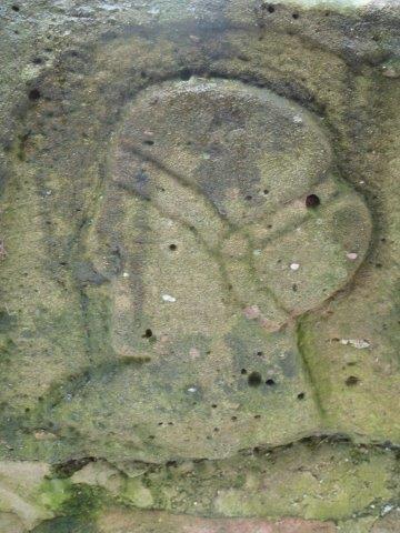 Kalmitstrasse bildnis frauenkopf.jpg