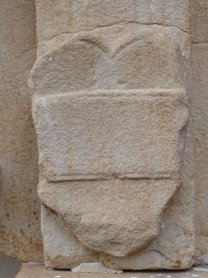 Grabmal oberstein 21.jpg