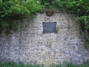 Kalmit gedenktafel gesamt.jpg