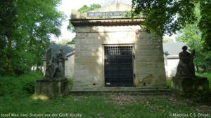 Statuen Josef Max GruftKinsky.jpg