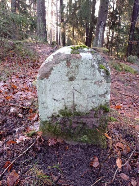 Datei:Grenzstein 57 maikammer ansicht.jpg
